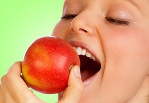 Superfood: The Many Health Benefits of Apples (Plus Apple Trivia and Recipes!)
