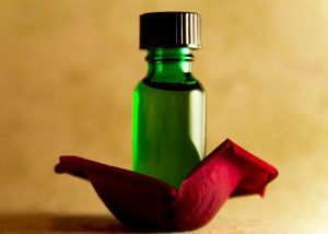 rose essential oil 300x255 e1487647811881